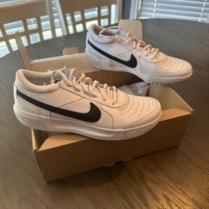 Nike Zoom Court Lite 3 BRAND NEW
